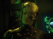 extant_StarTrek_VOY_7x11-Shattered_1667.jpg