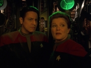 extant_StarTrek_VOY_7x11-Shattered_1672.jpg