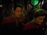 extant_StarTrek_VOY_7x11-Shattered_1674.jpg