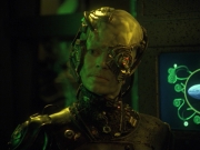 extant_StarTrek_VOY_7x11-Shattered_1676.jpg