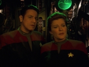 extant_StarTrek_VOY_7x11-Shattered_1677.jpg