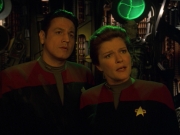 extant_StarTrek_VOY_7x11-Shattered_1678.jpg