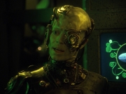 extant_StarTrek_VOY_7x11-Shattered_1684.jpg