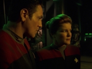 extant_StarTrek_VOY_7x11-Shattered_1689.jpg