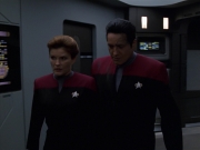 extant_StarTrek_VOY_7x11-Shattered_1711.jpg