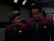 extant_StarTrek_VOY_7x11-Shattered_1718.jpg