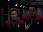 extant_StarTrek_VOY_7x11-Shattered_1730.jpg