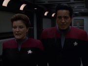 extant_StarTrek_VOY_7x11-Shattered_1732.jpg