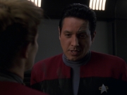 extant_StarTrek_VOY_7x11-Shattered_1755.jpg