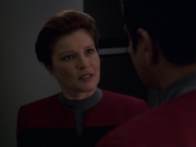 extant_StarTrek_VOY_7x11-Shattered_1763.jpg