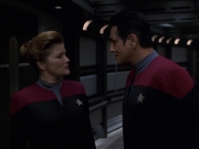 extant_StarTrek_VOY_7x11-Shattered_1778.jpg