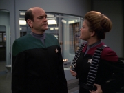 extant_StarTrek_VOY_7x11-Shattered_1814.jpg