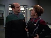 extant_StarTrek_VOY_7x11-Shattered_1815.jpg