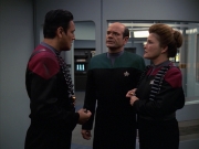 extant_StarTrek_VOY_7x11-Shattered_1837.jpg