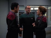extant_StarTrek_VOY_7x11-Shattered_1838.jpg