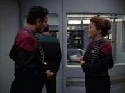 Filename=extant_StarTrek_VOY_7x11-Shattered_1842.jpg
Filesize=146KiB
Dimensions=1200x900
Date added=Jan 14, 2020 extant_StarTrek_VOY_7x11-Shattered_1842.jpg