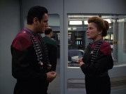 Filename=extant_StarTrek_VOY_7x11-Shattered_1843.jpg
Filesize=151KiB
Dimensions=1200x900
Date added=Jan 14, 2020 extant_StarTrek_VOY_7x11-Shattered_1843.jpg