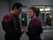 Filename=extant_StarTrek_VOY_7x11-Shattered_1847.jpg
Filesize=151KiB
Dimensions=1200x900
Date added=Jan 14, 2020 extant_StarTrek_VOY_7x11-Shattered_1847.jpg
