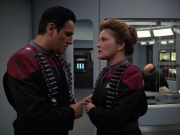 Filename=extant_StarTrek_VOY_7x11-Shattered_1848.jpg
Filesize=156KiB
Dimensions=1200x900
Date added=Jan 14, 2020 extant_StarTrek_VOY_7x11-Shattered_1848.jpg
