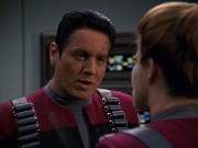 extant_StarTrek_VOY_7x11-Shattered_1871.jpg
