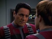extant_StarTrek_VOY_7x11-Shattered_1872.jpg
