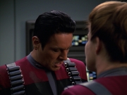 extant_StarTrek_VOY_7x11-Shattered_1875.jpg