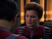extant_StarTrek_VOY_7x11-Shattered_1879.jpg