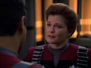 extant_StarTrek_VOY_7x11-Shattered_1885.jpg
