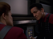 extant_StarTrek_VOY_7x11-Shattered_1922.jpg