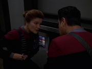 extant_StarTrek_VOY_7x11-Shattered_1939.jpg