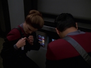 extant_StarTrek_VOY_7x11-Shattered_1942.jpg