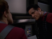 extant_StarTrek_VOY_7x11-Shattered_1951.jpg