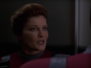 extant_StarTrek_VOY_7x11-Shattered_1979.jpg