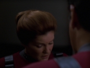 extant_StarTrek_VOY_7x11-Shattered_1987.jpg