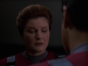extant_StarTrek_VOY_7x11-Shattered_2005.jpg