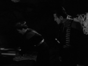 extant_StarTrek_VOY_7x11-Shattered_2037.jpg