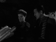 extant_StarTrek_VOY_7x11-Shattered_2042.jpg