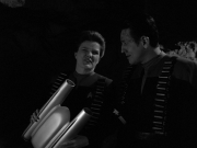 extant_StarTrek_VOY_7x11-Shattered_2054.jpg