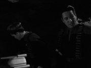 extant_StarTrek_VOY_7x11-Shattered_2056.jpg