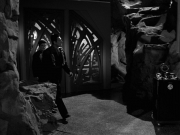 extant_StarTrek_VOY_7x11-Shattered_2067.jpg