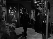 extant_StarTrek_VOY_7x11-Shattered_2069.jpg