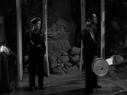 extant_StarTrek_VOY_7x11-Shattered_2083.jpg