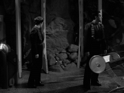 extant_StarTrek_VOY_7x11-Shattered_2086.jpg