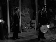 extant_StarTrek_VOY_7x11-Shattered_2087.jpg