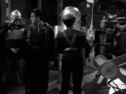 extant_StarTrek_VOY_7x11-Shattered_2117.jpg