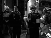 extant_StarTrek_VOY_7x11-Shattered_2120.jpg