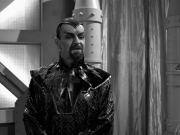 extant_StarTrek_VOY_7x11-Shattered_2136.jpg