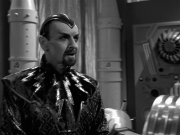 extant_StarTrek_VOY_7x11-Shattered_2142.jpg
