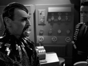 extant_StarTrek_VOY_7x11-Shattered_2147.jpg