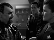 extant_StarTrek_VOY_7x11-Shattered_2149.jpg